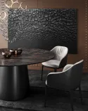 Premium round dining table in precious veneer
